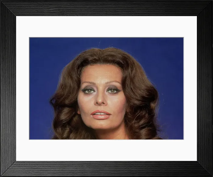 Framed Print : Portrait of Sophia Loren Framed Print : Portrait of Sophia Loren
