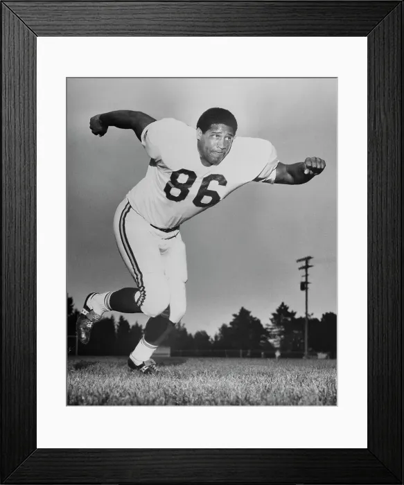 Framed Print : Kansas City Chiefs Defensive Lineman Buck Buchanan Framed Print : Kansas City Chiefs Defensive Lineman Buck Buchanan