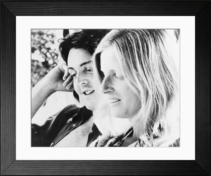 Framed Print : Paul and Linda McCartney Framed Print : Paul and Linda McCartney