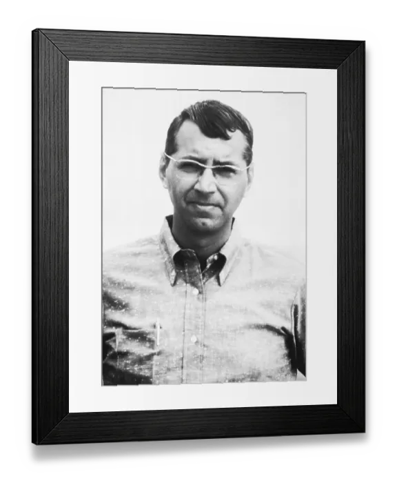 Framed Print : CBS Journalist George Syvertsen Framed Print : CBS Journalist George Syvertsen