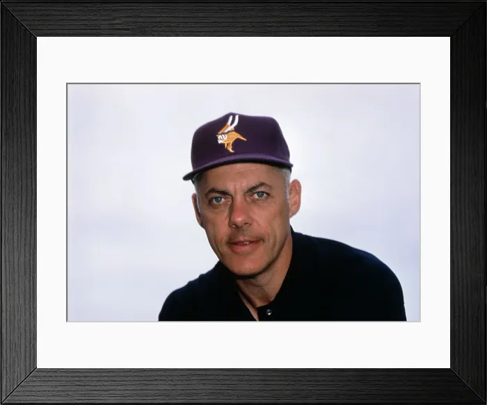 Framed Print : Portrait of Bud Grant Framed Print : Portrait of Bud Grant