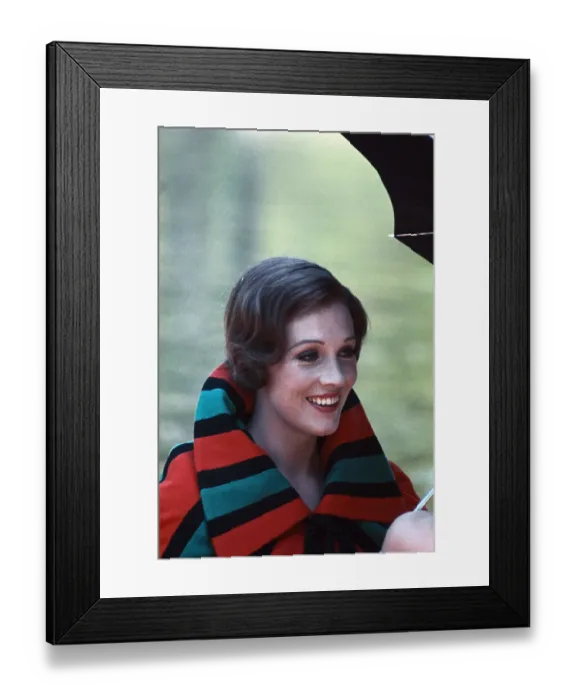 Framed Print : Julie Andrews Framed Print : Julie Andrews