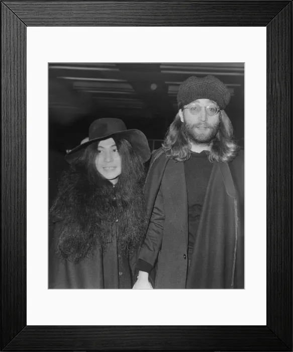 Framed Print : John Lennon and Yoko Ono Framed Print : John Lennon and Yoko Ono