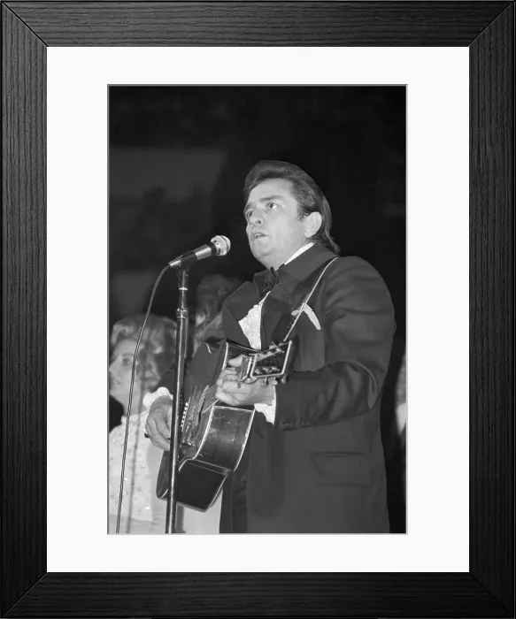 Framed Print : Johnny Cash At Madison Square Garden Framed Print : Johnny Cash At Madison Square Garden