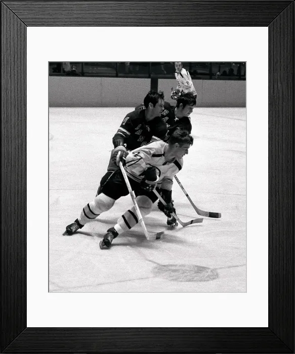 Framed Print : Bobby Orr in Hockey Action Framed Print : Bobby Orr in Hockey Action
