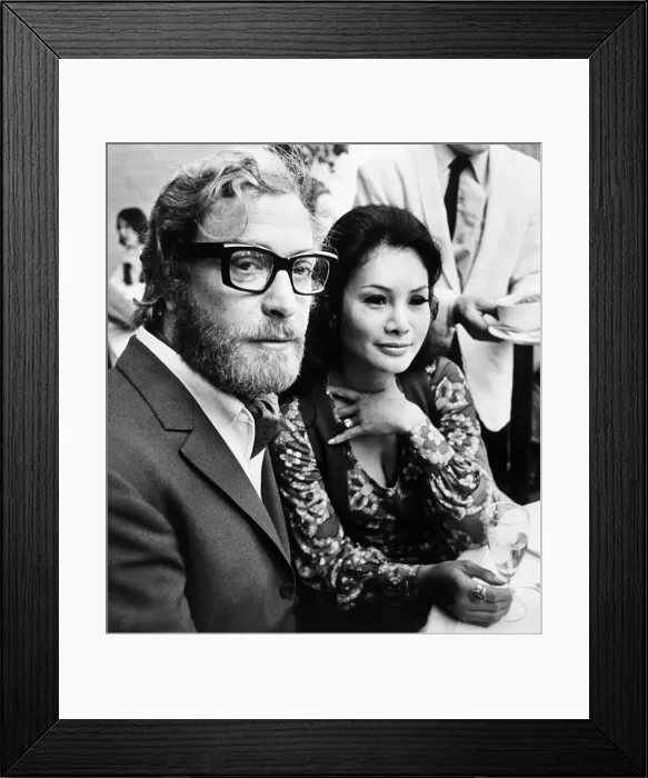 Framed Print : Michael Caine And Friend Framed Print : Michael Caine And Friend