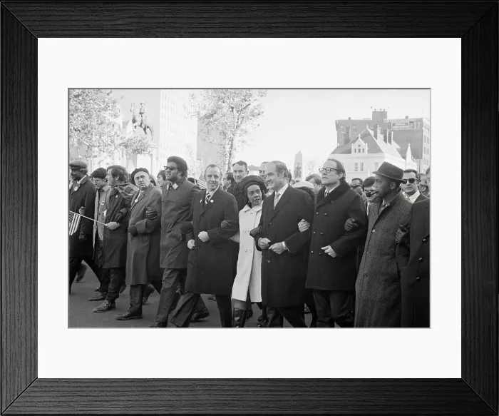 Framed Print : Coretta Scott King Walking Arm in Arm With Antiwar Advocates Framed Print : Coretta Scott King Walking Arm in Arm With Antiwar Advocates