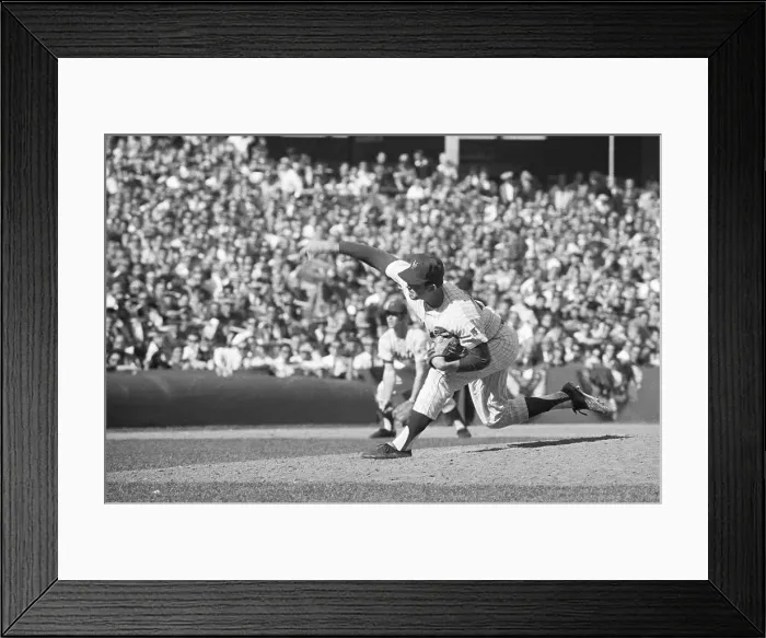 Framed Print : Nolan Ryan Pitching Framed Print : Nolan Ryan Pitching