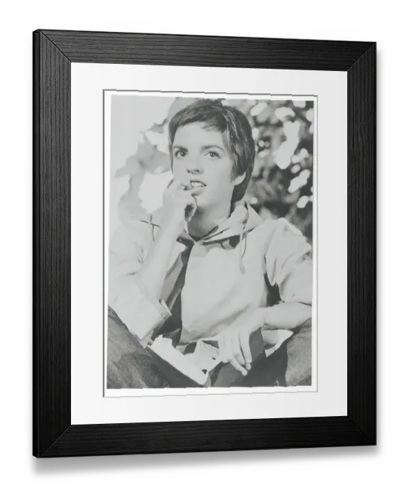 Framed Print : Liza Minnelli in The Sterile Cuckoo