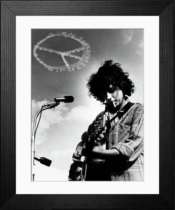 Framed Print : Arlo Guthrie Performing Live at Tufts University Framed Print : Arlo Guthrie Performing Live at Tufts University