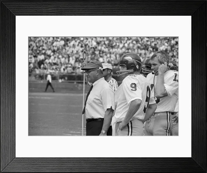 Framed Print : Coach Vince Lombardi and Sonny Jurgensen