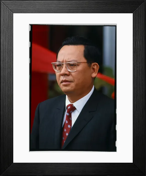 Framed Print : Tran Thiem Khiem Looking to Side Framed Print : Tran Thiem Khiem Looking to Side