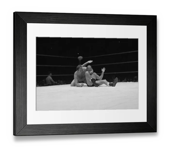 Framed Print : Sam Sheppard in a Headlock Framed Print : Sam Sheppard in a Headlock