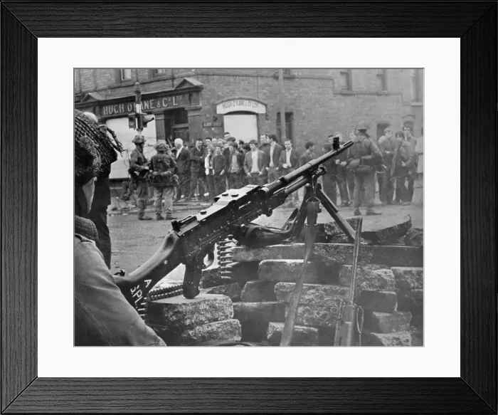 Framed Print : British Forces in Ireland Facing a Crowd Framed Print : British Forces in Ireland Facing a Crowd