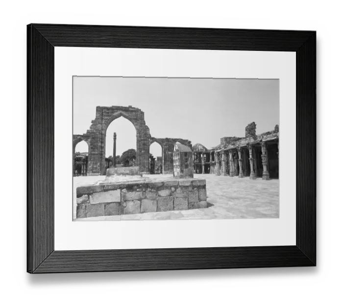 Framed Print : Ruins of Quwwat-Ul-Islam Framed Print : Ruins of Quwwat-Ul-Islam