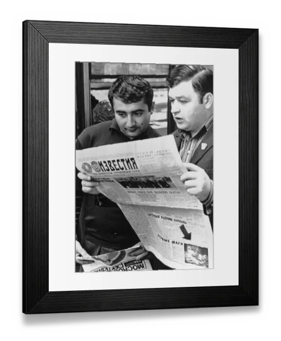 Framed Print : Muscovites Reading Newspaper Framed Print : Muscovites Reading Newspaper