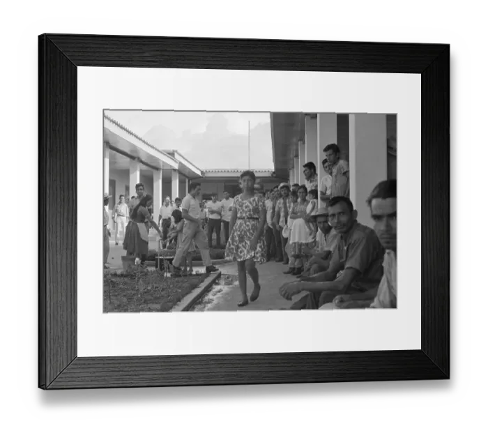 Framed Print : Salvaoran Residents Living in Camp Framed Print : Salvaoran Residents Living in Camp