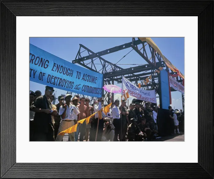 Framed Print : Quang Tri Combat Base, Vietnam War