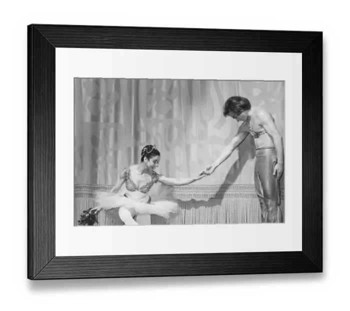Framed Print : Dame Margot Fonteyn And Rudolf Nureyev Framed Print : Dame Margot Fonteyn And Rudolf Nureyev