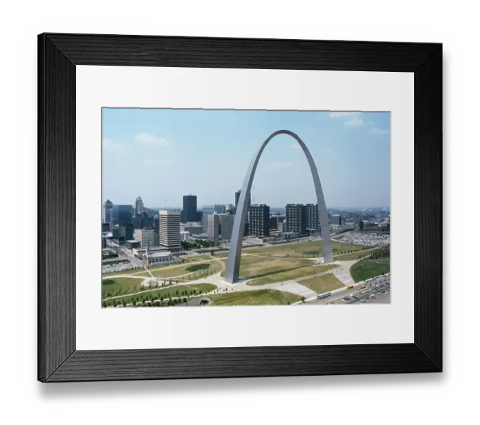 Framed Print : The Gateway Arch in St. Louis Framed Print : The Gateway Arch in St. Louis