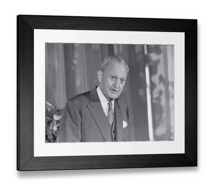Framed Print : William Benton in London Framed Print : William Benton in London