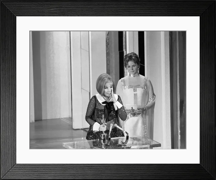Framed Print : Barbra Streisand and Ingrid Bergman at the Academy Awards Framed Print : Barbra Streisand and Ingrid Bergman at the Academy Awards