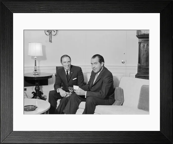 Framed Print : Richard Nixon with Pierre Trudeau