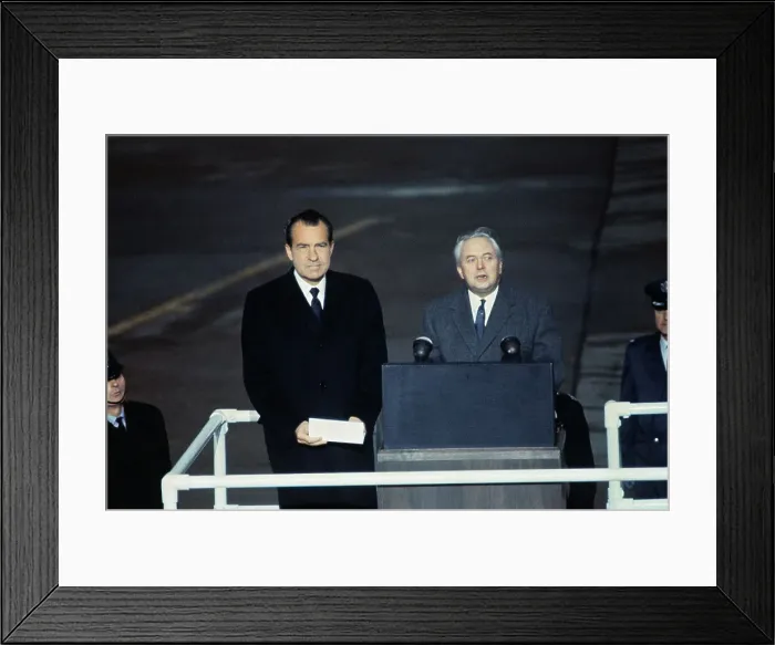 Framed Print : President Richard Nixon with Prime Minister Harold Wilson Framed Print : President Richard Nixon with Prime Minister Harold Wilson