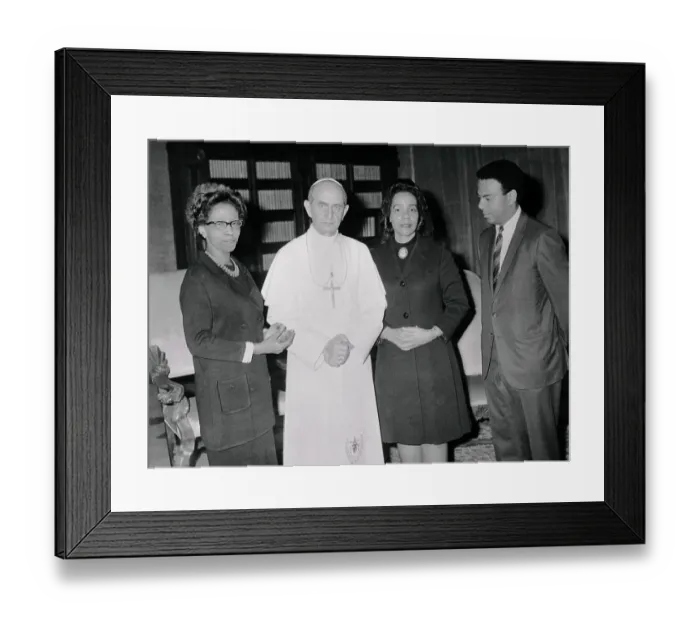 Framed Print : Coretta Scott King Visiting Pope Paul VI Framed Print : Coretta Scott King Visiting Pope Paul VI