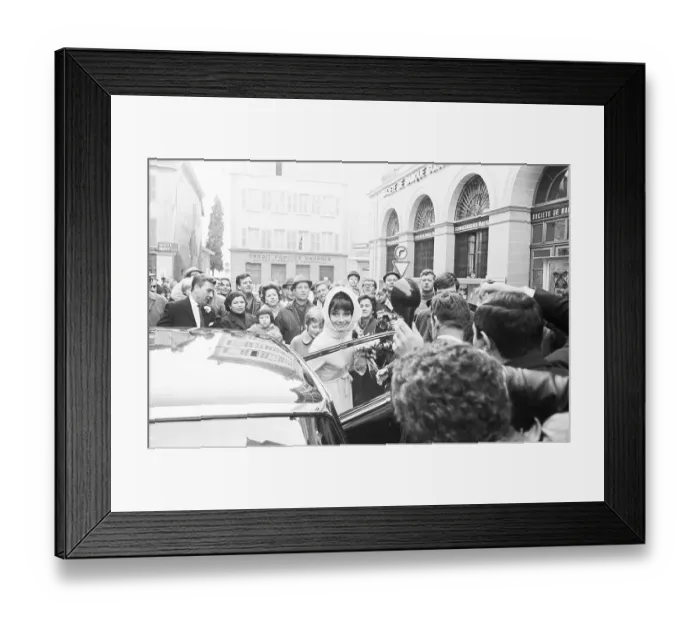 Framed Print : Audrey Hepburn and Andrea Dotti Entering Car after Wedding Framed Print : Audrey Hepburn and Andrea Dotti Entering Car after Wedding