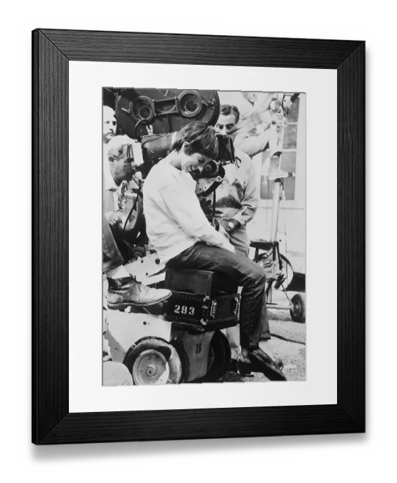 Framed Print : Liza Minnelli Laughing Framed Print : Liza Minnelli Laughing