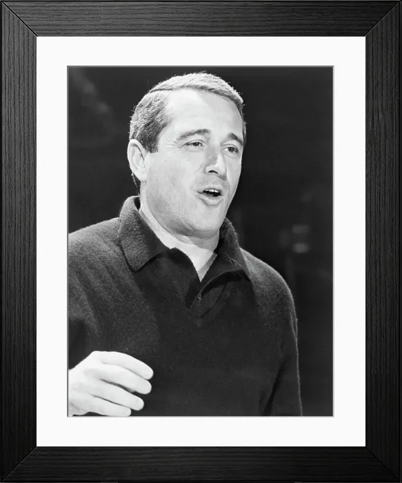 Framed Print : Perry Como Singing Framed Print : Perry Como Singing