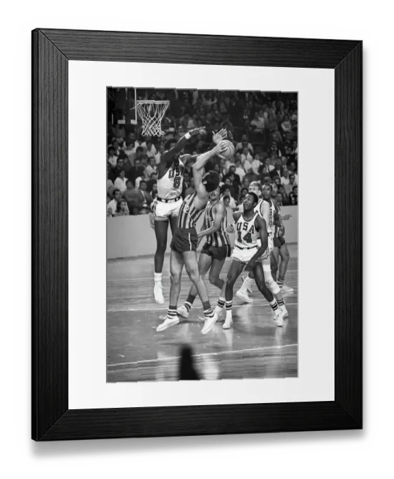 Framed Print : Spencer Haywood Blocking Framed Print : Spencer Haywood Blocking
