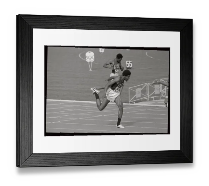 Framed Print : Lee Evans Finishing the 400 Meter Run Framed Print : Lee Evans Finishing the 400 Meter Run