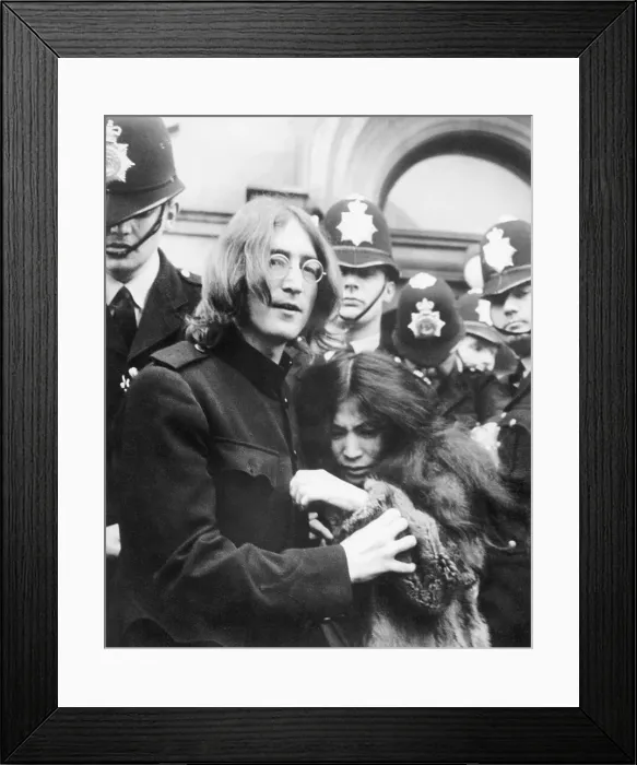 Framed Print : John Lennon and Yoko Ono After Drug Hearing Framed Print : John Lennon and Yoko Ono After Drug Hearing