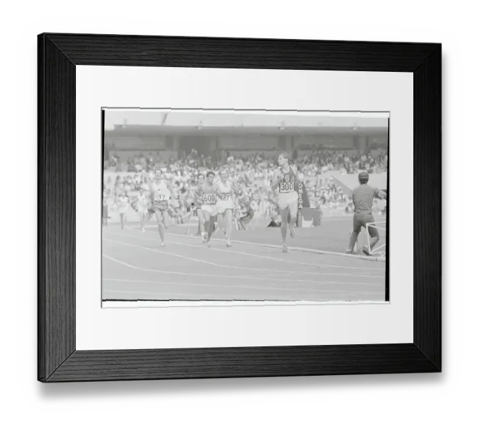 Framed Print : Jim Ryun Looking Behind Him Framed Print : Jim Ryun Looking Behind Him