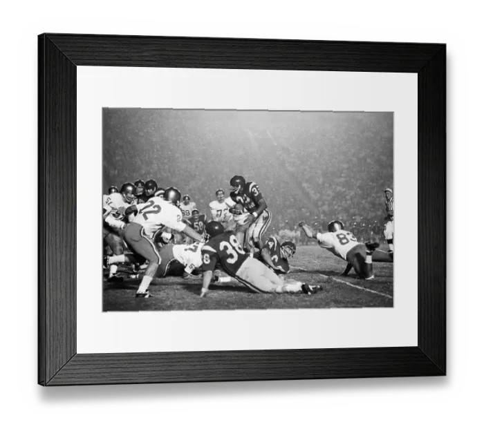 Framed Print : O.J. Simpson at Left Facing Miami College Team in Game Framed Print : O.J. Simpson at Left Facing Miami College Team in Game
