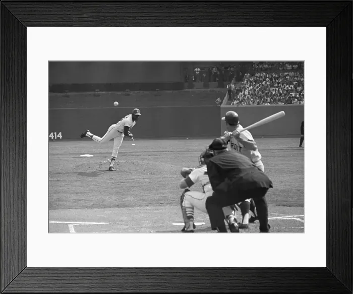 Framed Print : Bob Gibson Pitches World Series 1968 Framed Print : Bob Gibson Pitches World Series 1968