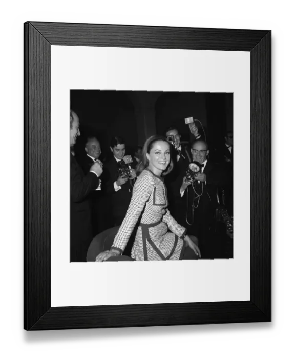 Framed Print : Virna Lisi & Agnes Spaak Framed Print : Virna Lisi & Agnes Spaak