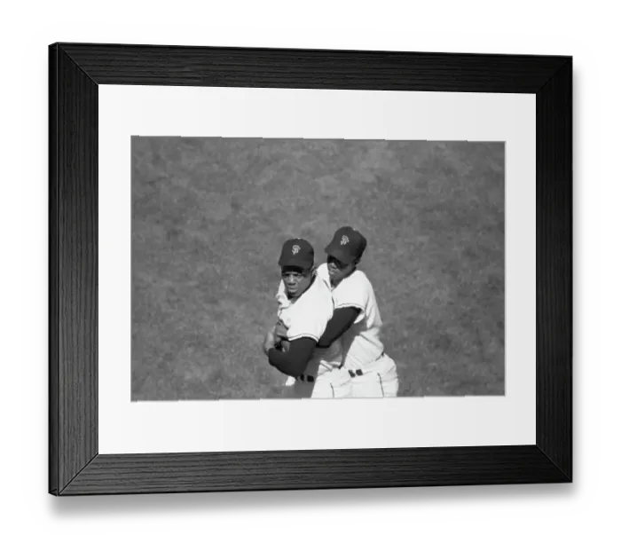 Framed Print : Willie Mays Confronts Hecklers from the Field Framed Print : Willie Mays Confronts Hecklers from the Field