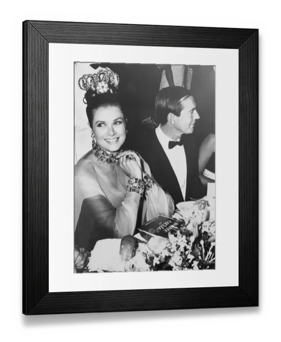 Framed Print : Portrait of Grace Kelly Framed Print : Portrait of Grace Kelly