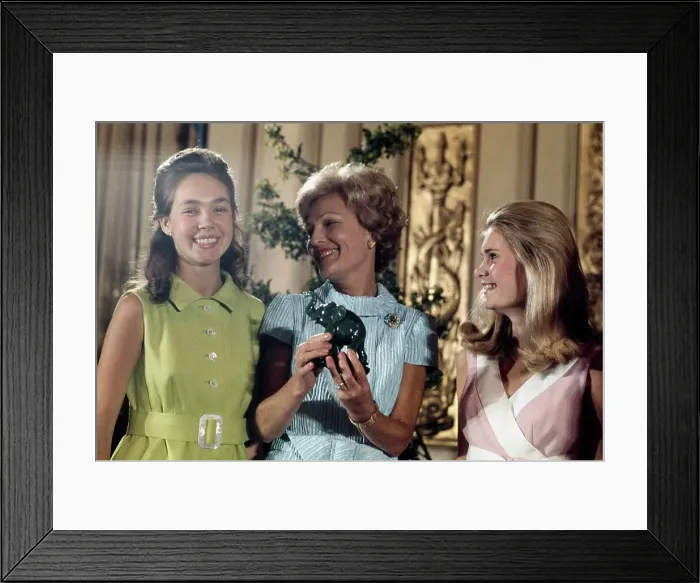 Framed Print : Pat Nixon And Daughters Framed Print : Pat Nixon And Daughters