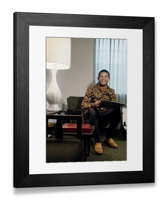 Framed Print : Bobby Tolan Framed Print : Bobby Tolan