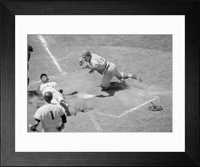 Framed Print : Willie Mays Sliding in The Dirt Near Catcher Framed Print : Willie Mays Sliding in The Dirt Near Catcher