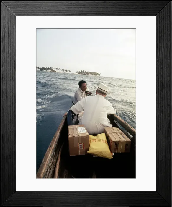 Framed Print : Boat Approaching San Blas Islands Framed Print : Boat Approaching San Blas Islands