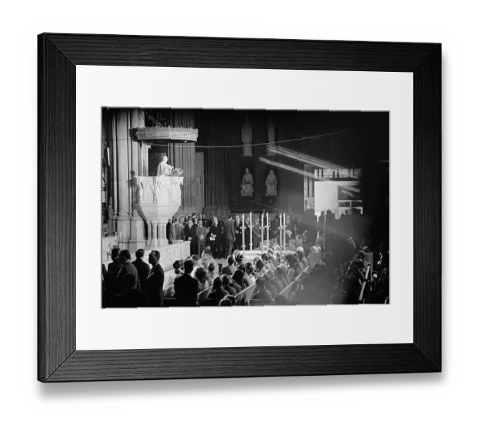 Framed Print : View of Services in Cathedral for Robert F. Kennedy Framed Print : View of Services in Cathedral for Robert F. Kennedy