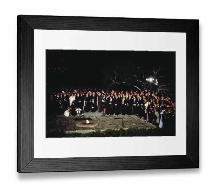 Framed Print : Jacqueline Kennedy and Children at Gravesite of John F. Kennedy Framed Print : Jacqueline Kennedy and Children at Gravesite of John F. Kennedy