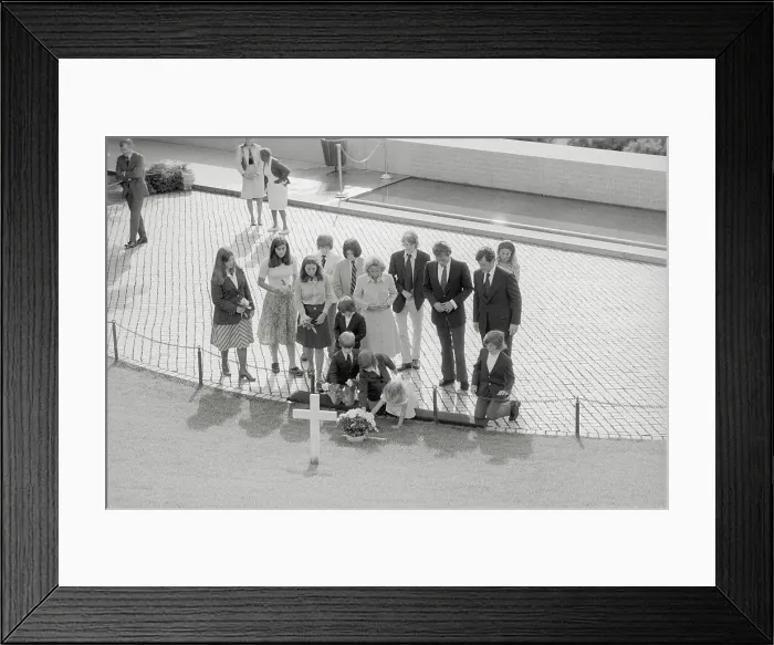Framed Print : Ethel Kennedy and Family Members at Robert F. Kennedy Gravesite Framed Print : Ethel Kennedy and Family Members at Robert F. Kennedy Gravesite