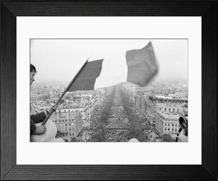 Framed Print : Crowds Demonstrate on Champs Elysees Framed Print : Crowds Demonstrate on Champs Elysees