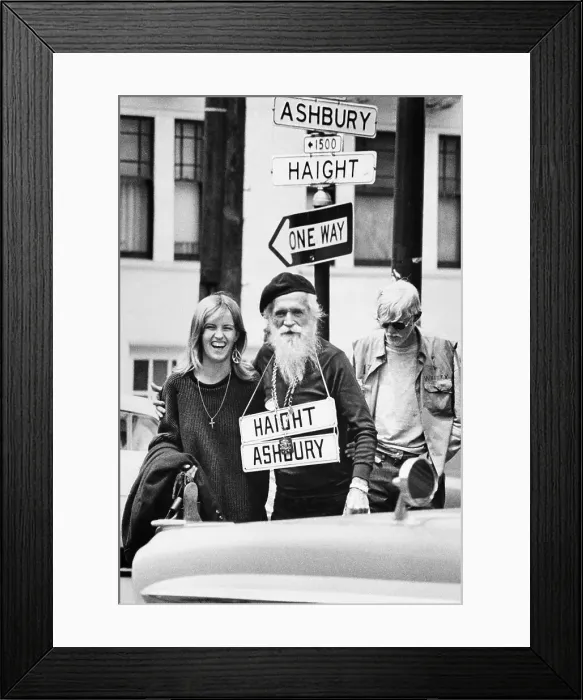 Framed Print : Haight-Ashbury Residents Framed Print : Haight-Ashbury Residents